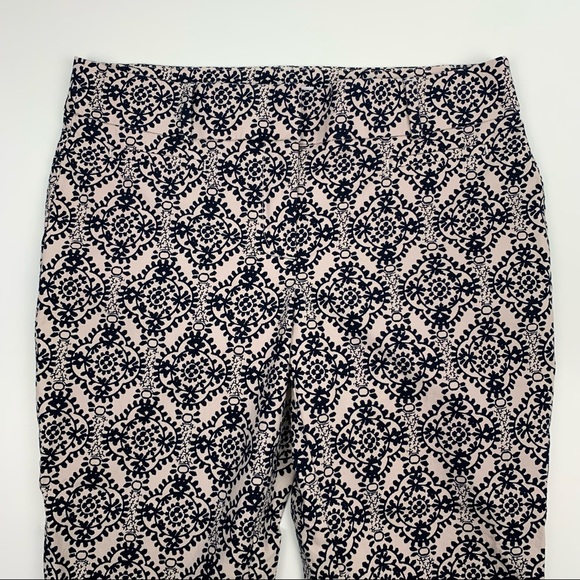 Ann Taylor Loft The Riviera Pant Marisa Geometric - Picture 3 of 10